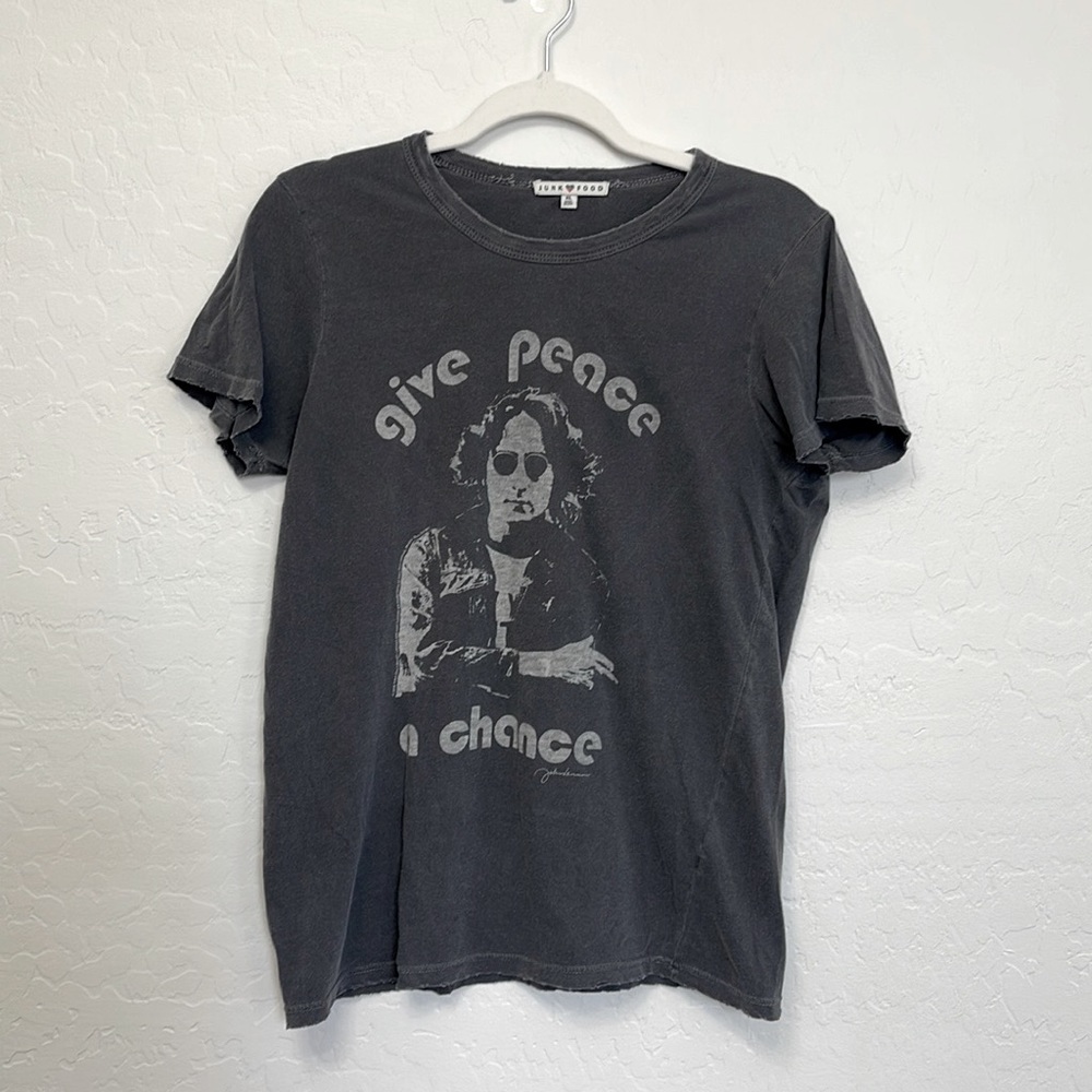 Junk Food Women’s XL “Give Peace a Chance” T-Shirt